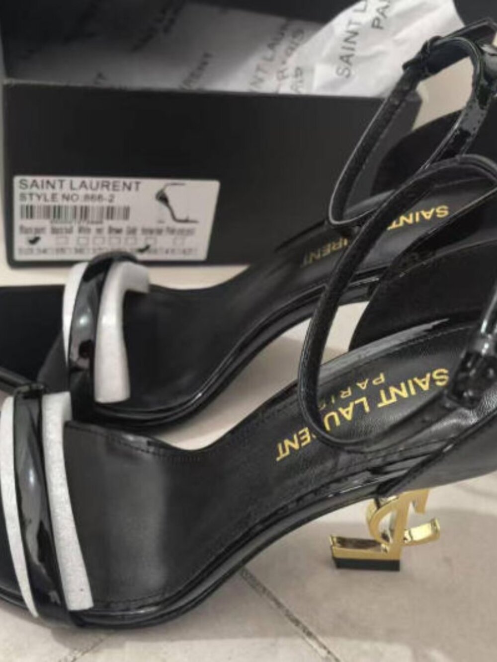 Saint Laurent Opyum YSL Logo Sandals - Black Patent - Size 39 - Picture 3 of 6